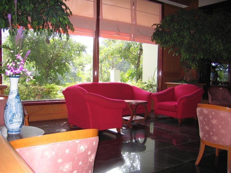 Pathumthani Place Hotel Ngoại thất bức ảnh