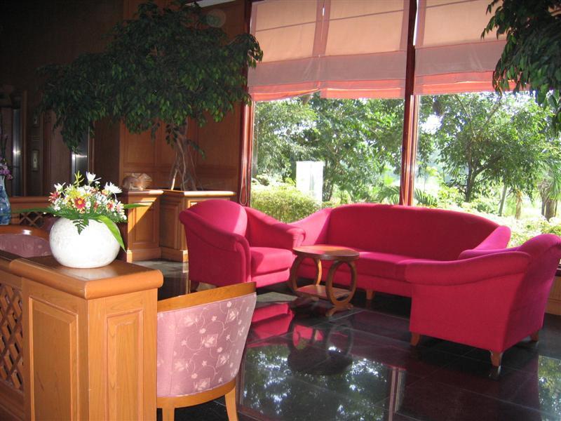 Pathumthani Place Hotel Ngoại thất bức ảnh